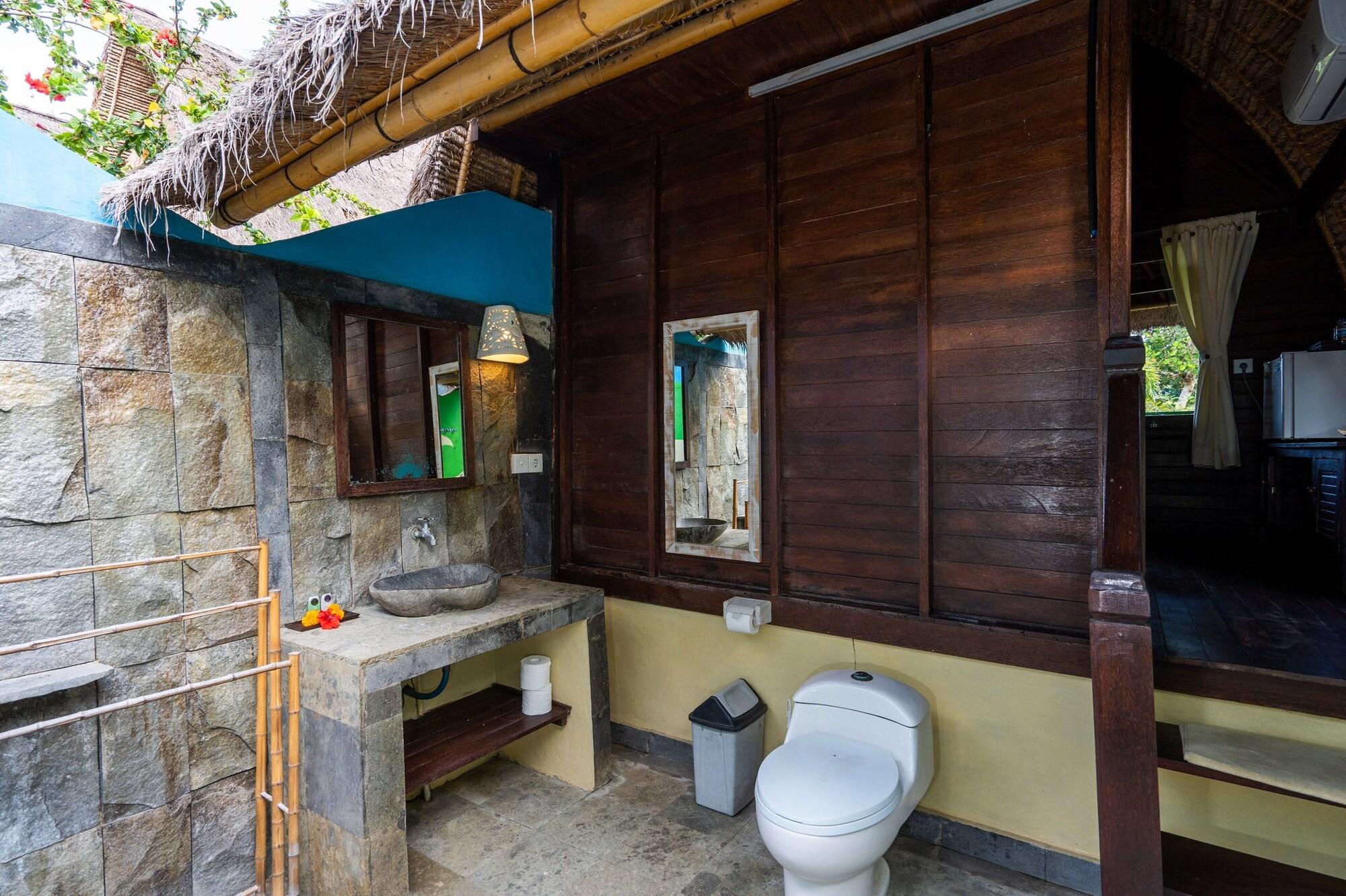 Dream Kubu & By Abm Nusa Lembongan